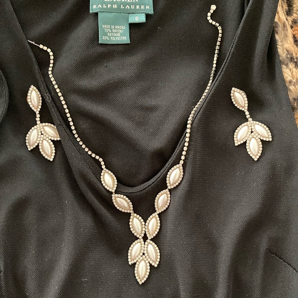 Vintage white/rhinestone necklace and pierced earrings set. Very pretty/classy.